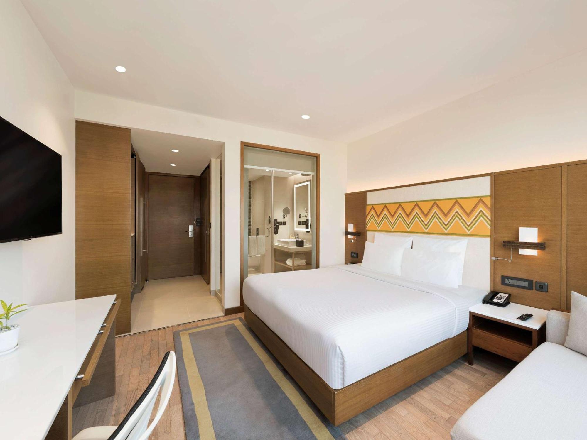 Novotel Guwahati GS Road Bagian luar foto