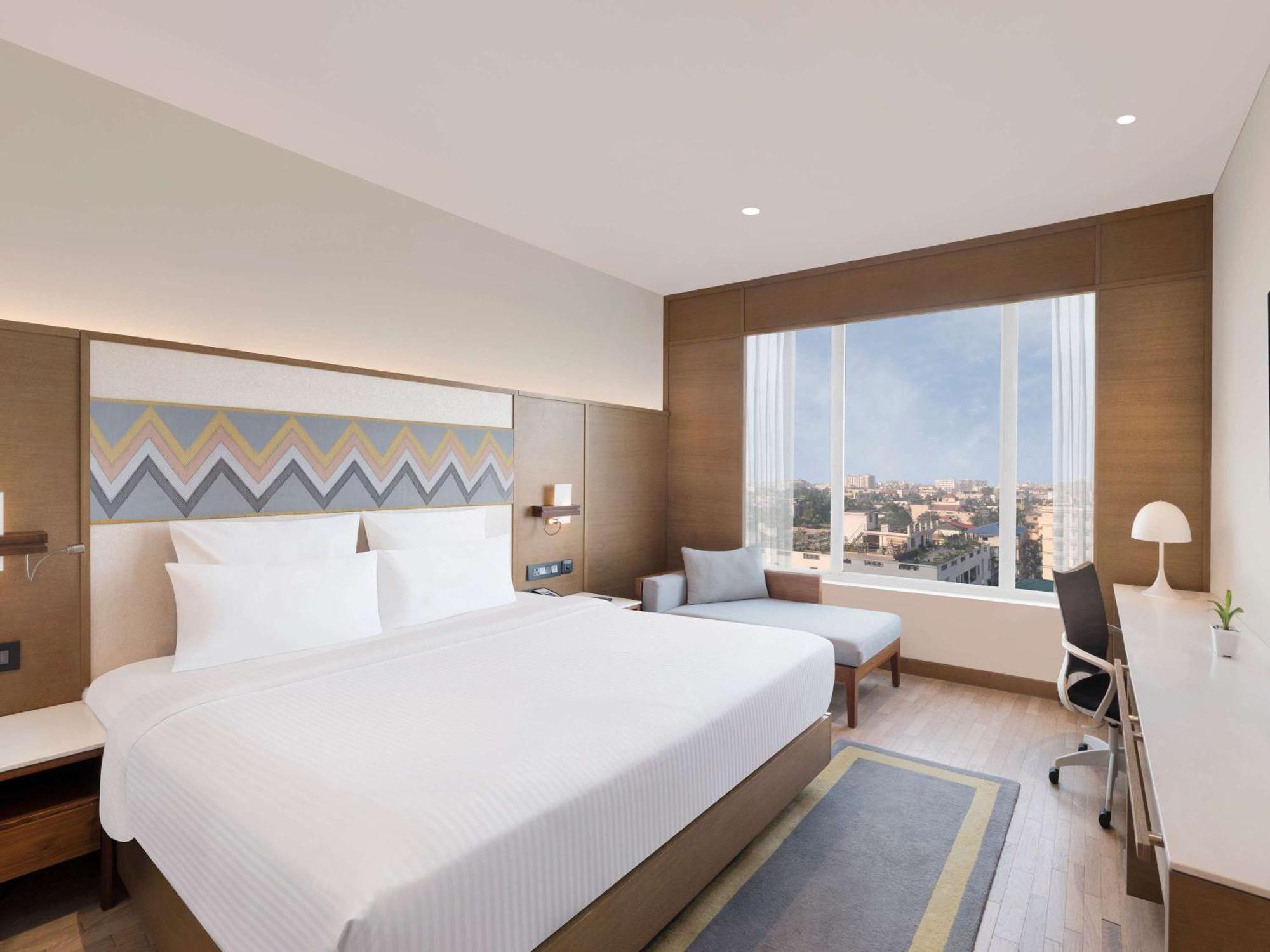 Novotel Guwahati GS Road Bagian luar foto