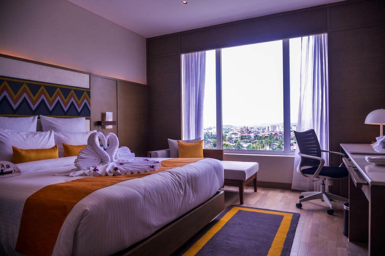Novotel Guwahati GS Road Bagian luar foto